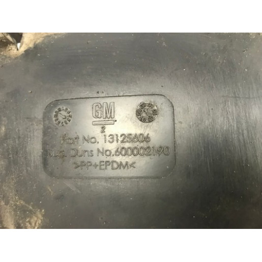 Лючок переднього підкрилку Opel Zafira B 2005-2011 13125606